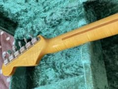 Fender Japan フレイムネック　ST57  希少なトラ目ネックですのサムネイル