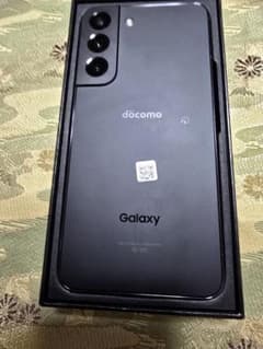 galaxy s22 dokomo 純正ケース付きのサムネイル