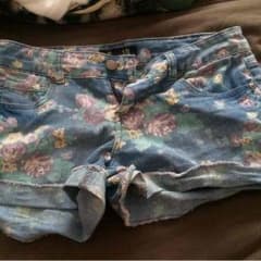 らい様専用。 花柄ショーパン 黒ショーパンのサムネイル
