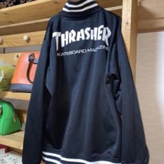 スラッシャー　thrasher  アウターのサムネイル