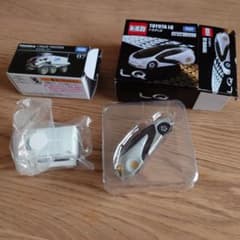 トミカ　ルナクルーザーとトヨタLQセット売りのサムネイル
