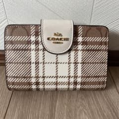 COACH コーチ 二つ折り財布のサムネイル