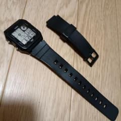 CASIO LF-20W 腕時計 ブラック ベルト破損　カシオのサムネイル