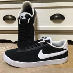NIKE ナイキ スニーカーのサムネイル