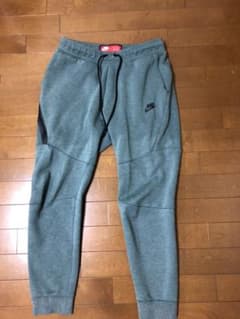 NIKE ナイキ スウェットパンツ　テックフリースのサムネイル