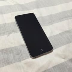 iPodtouch 16G  第五世代 背面カメラなしバージョンのサムネイル