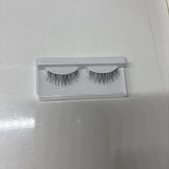 つけまつげのサムネイル