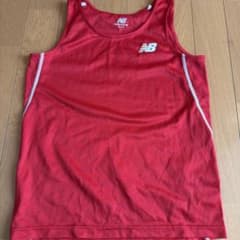 New Balance 赤 ランニング ノースリのサムネイル