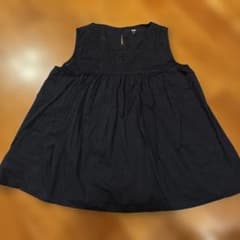 ユニクロ　立体刺繍ノースリーブチュニックのサムネイル
