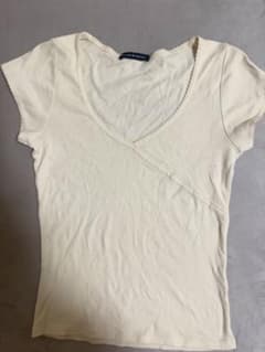 Brandy Melville Vネック 半袖 トップス アイボリー レースのサムネイル