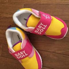 BABY.DOLL☆新品タグ付き☆スニーカーのサムネイル
