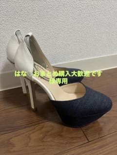 ❇️美品未使用❇️R&E (22)デニム&ホワイトパンプスのサムネイル