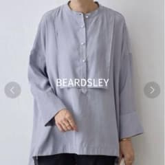 新品！BEARDSLEY《ビアズリー》パール釦袖ボリュームシャツ - メルカリ