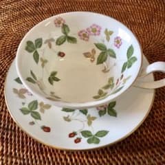 ウェッジウッド ワイルドストロベリー カップ ソーサー ☆ジャスミン様 専用☆のサムネイル