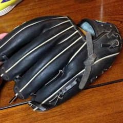 グローブ黒のサムネイル