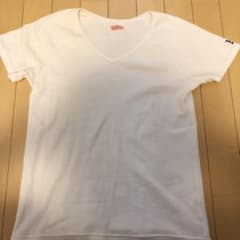 ハリウッドランチマーケット Vネック Tシャツのサムネイル