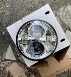 ハーレー　純正　7インチ　LED ヘッドライト　ハーレーダビッドソンのサムネイル