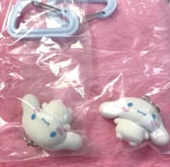 サンリオキャラクターズ　カラフルカラビナマスコットチャーム　シナモロール2個のサムネイル