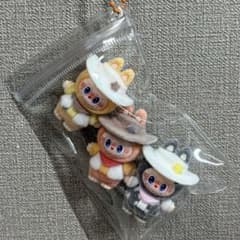 キーホルダー ラブブLABUBU 推し色　タイムセールのサムネイル