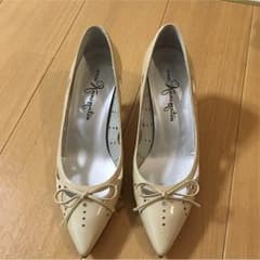 【美品】GINZA Kanematsu パンプス 24cmのサムネイル