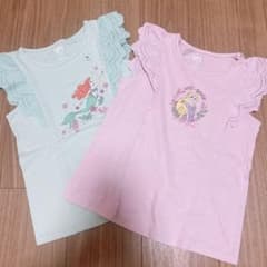 新品UNIQLO ディズニー 半袖Tシャツ 120 アリエル ラプンツェル 2枚のサムネイル