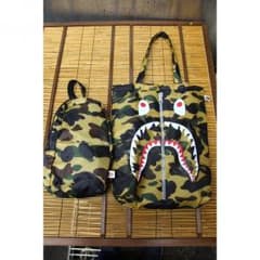 a bathing ape トートバッグ＆ショルダーバックセット！のサムネイル