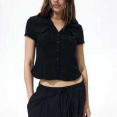 H&M DIVIDED 半袖シャツ ブラックのサムネイル