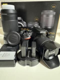 Nikon D5600 デジタル一眼レフカメラ 望遠レンズ付きのサムネイル