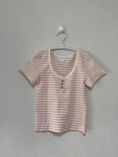 ストライプ ボタン付き Tシャツのサムネイル