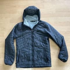 Under Armour グレー キルティングジャケットのサムネイル