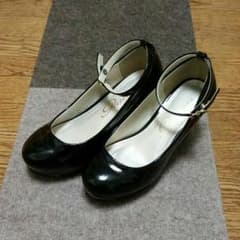 エナメルパンプスのサムネイル