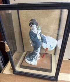 ガラスケース入り 和装女性人ジャンク品約 46cm - メルカリ