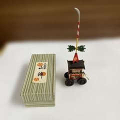 美品　希少　京都 祇園祭 月鉾　ミニチュア 山鉾 　廃盤品 京都 祇園祭 祇園會 菊水鉾 置物 模型 鉾 山鉾巡行 ミニチュア 廃盤品