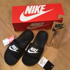 NIKE ナイキ ベナッシ　新品未使用‼️ 24.0cmのサムネイル