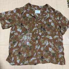 Ungrid ボタニカル柄 半袖シャツ ブラウスのサムネイル