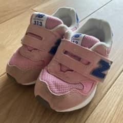 New Balance 313 ピンク スニーカーのサムネイル