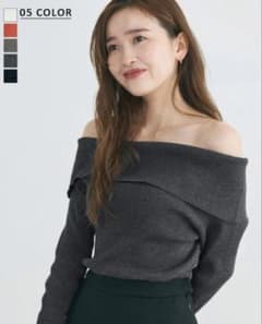 basement online ベースメントオンライン　オフショルダー ニットのサムネイル