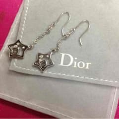 Diorピアスのサムネイル