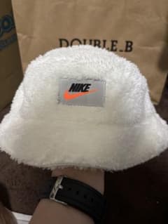 NIKE キッズ ボア バケットハット ホワイトのサムネイル