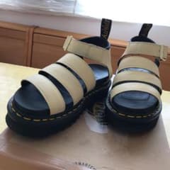 【れた様専用】Dr.Martens サンダルSIZE4 【週末お値下げ中】のサムネイル