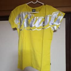 値下げ中!!!　RUSTY ロゴ Tシャツ イエローのサムネイル