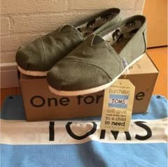 新品未使用 TOMS W6 オリ-ブ 23㎝のサムネイル