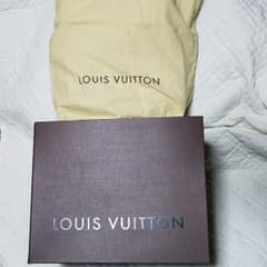 LOUIS VUITTONのサムネイル