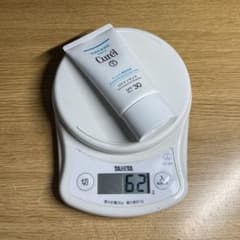 キュレル　潤浸保湿　UVエッセンス SPF30 PA++のサムネイル
