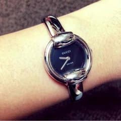 GUCCIの腕時計のサムネイル