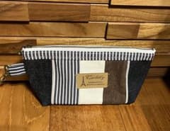 ハンドメイド　デニムポーチ（ペンケース）のサムネイル