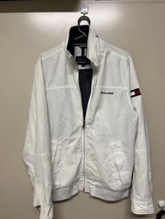 Tommy Hilfigerのサムネイル