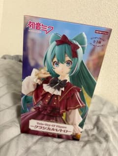初音ミク トリオトライト フィギュア〜クラシカルレトローのサムネイル