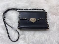 VALENTINO スタッズショルダーバッグ ブラックのサムネイル