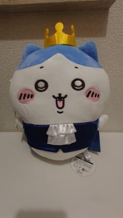 ちいかわ誕生日なハチワレBIGぬいぐるみのサムネイル
